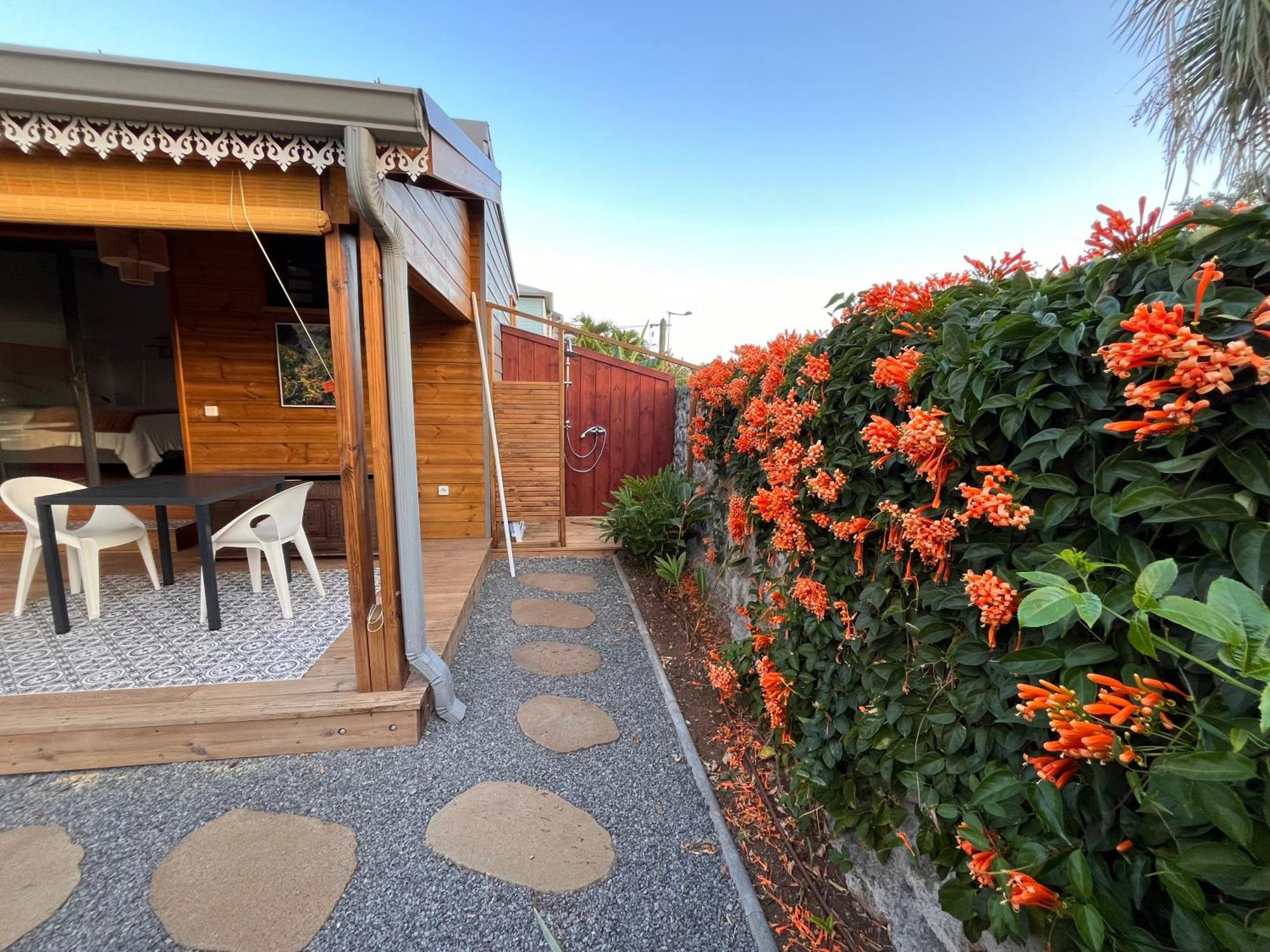 Bungalow Leu Gadiamb แซ็งต์-เลอ ภายนอก รูปภาพ